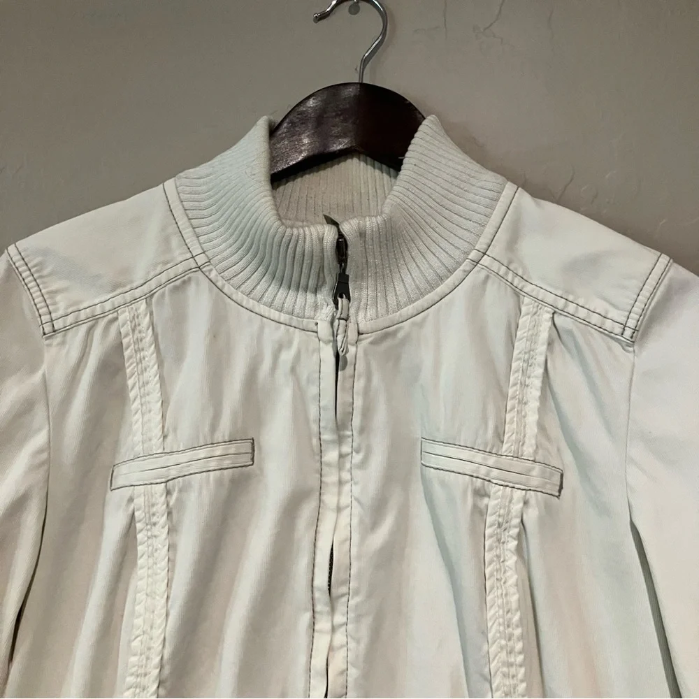 LOFT Ann Taylor Women's Cream Bomber Jacket Size 8 - Picture 7 of 16